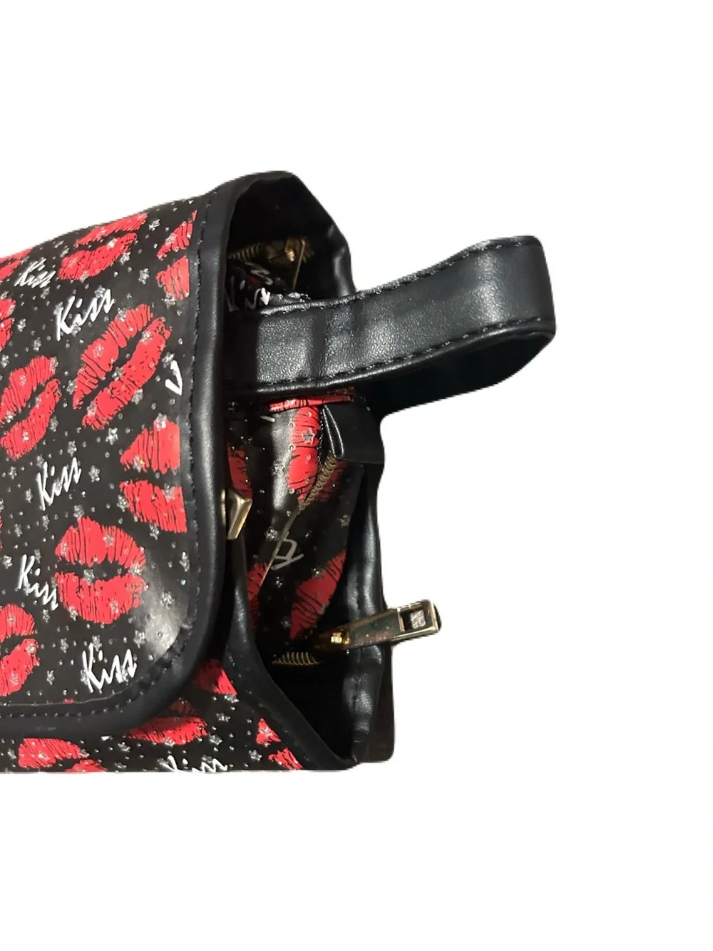Lips Kiss Hanging Cosmetic Travel Case Folding Make up
